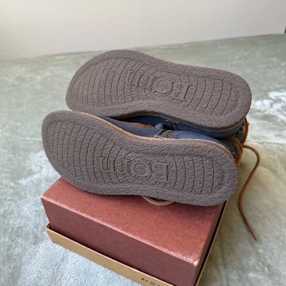 Born Navy Blue Suede Booties Size 8 - Picture 9 of 12